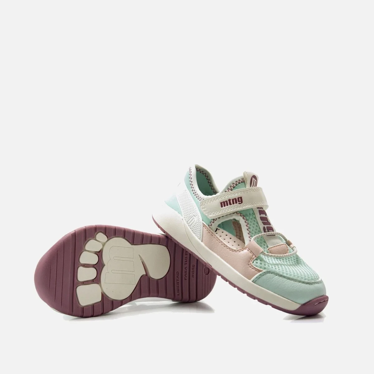 Zapatillas respetuosas niño Mustang Free en color verde agua con suela flexible