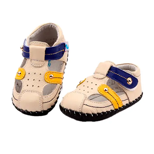 Sandalias respetuosas niño en color beige con detalles en azul y amarillo