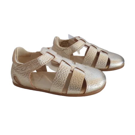 Sandalias respetuosas niño en piel cava con diseño flexible y cierres ajustables