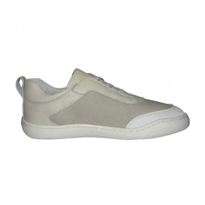 Vista lateral de deportivas barefoot mujer Blandy Shoes modelo Jan en beige, diseño ergonómico