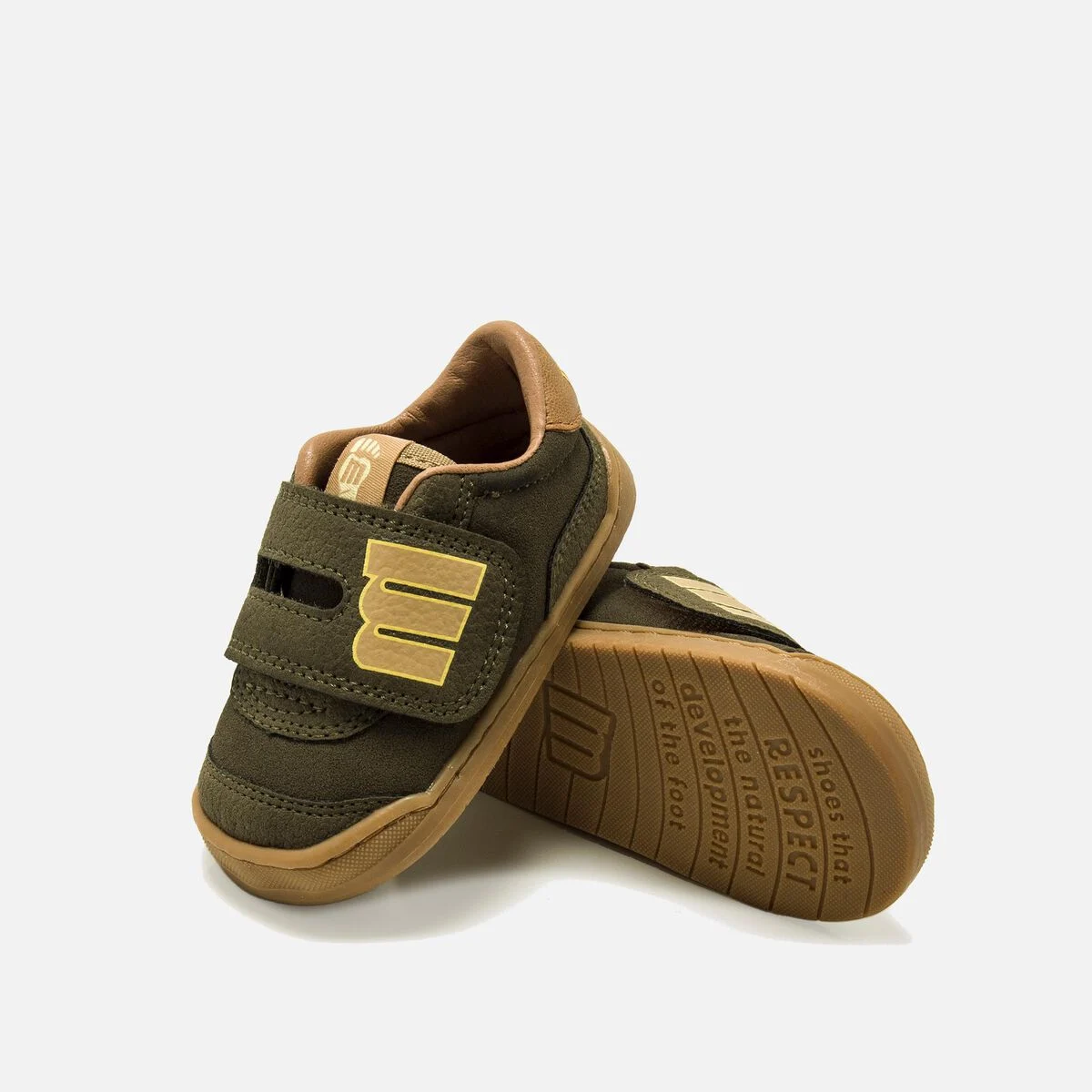 Suela antideslizante de las zapatillas respetuosas niño FREE Mustang