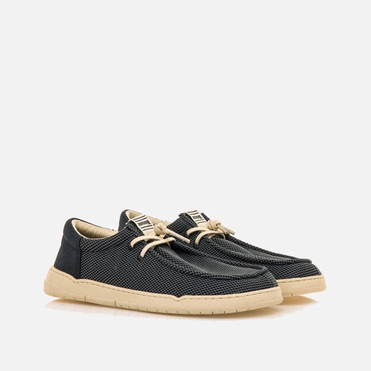 Zapatos respetuosos hombre Mustang Free en azul con suela flexible beige