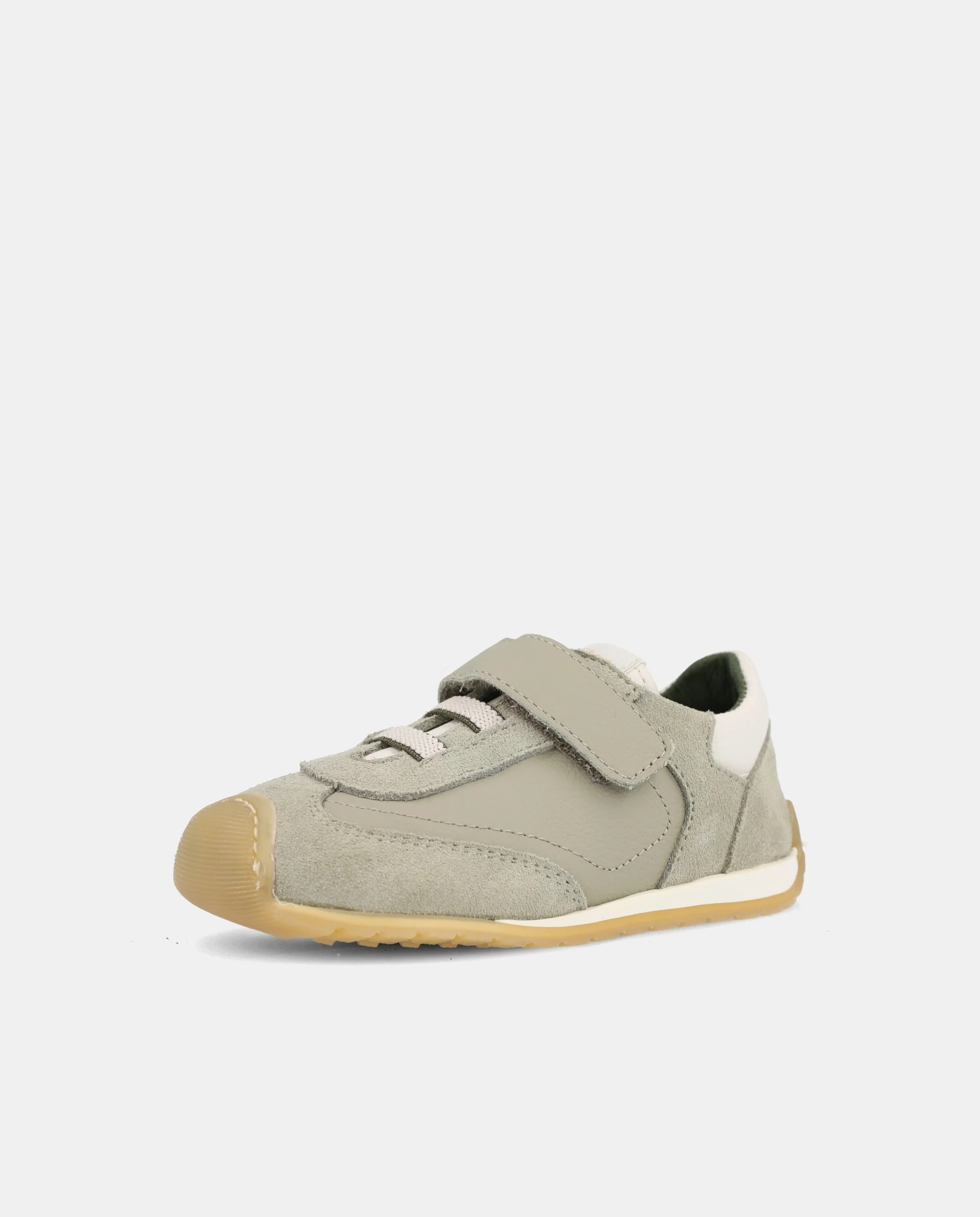 Detalle suela zapatillas respetuosas niña Blanditos Porto verde